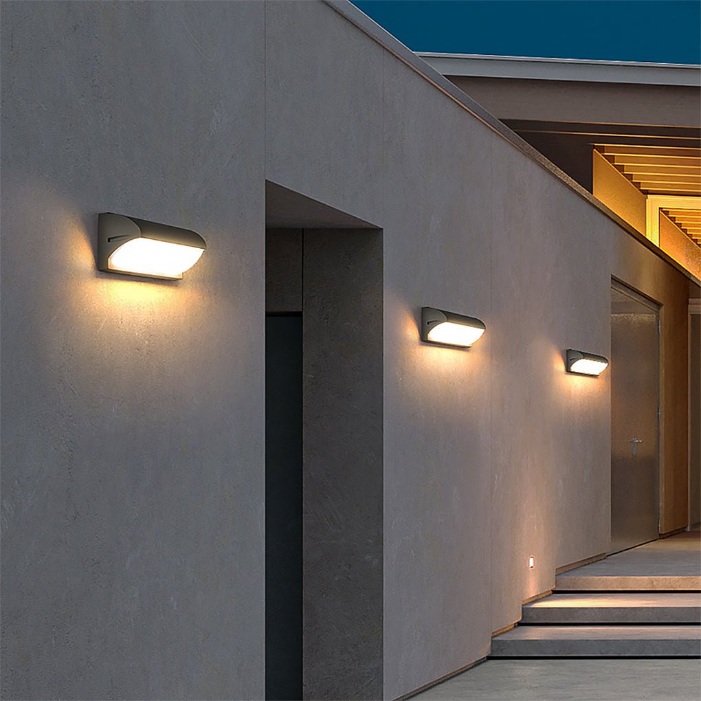 Modern Minimalist LED Waterproof Wall Light for Outdoor Villa Courtyard Balcony