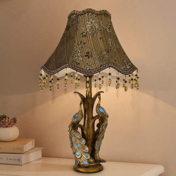 Modern Light Luxury Retro Tassel Resin 1-Light Table Lamp - Image 4