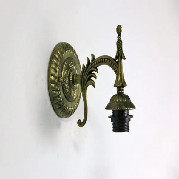 European Vintage Tiffany Flower Shaped Glass Metal 1-Light Wall Sconce Lamp - Image 21