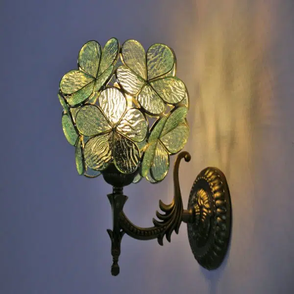 European Vintage Tiffany Flower Shaped Glass Metal 1-Light Wall Sconce Lamp - Image 3