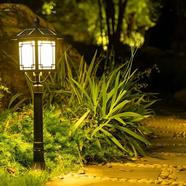 Ancient House Style Solar LED Post Light with 3-Step Dimming Durable Outdoor Lamp - Image 10