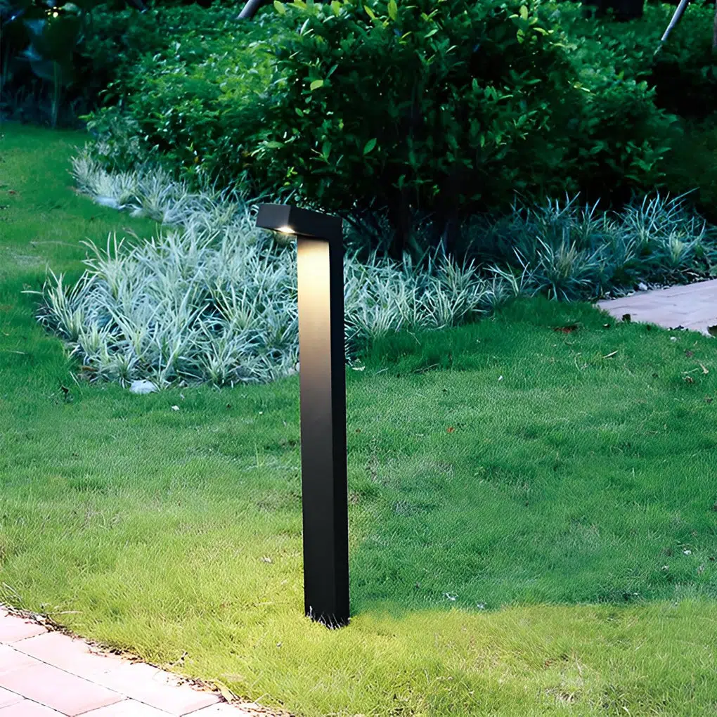 2-cdd1adb7-7f5a-4637-86e4-b36f4a7c402d.jpg Waterproof IP65 Minimalist Aluminum Black Modern Outdoor Pathway Lights - Image 1