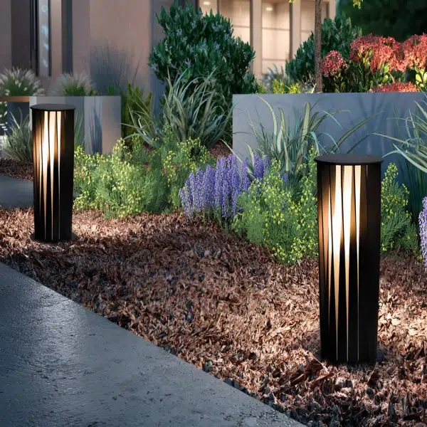 Geometric Black Cage Solar LED Pathway Lights - Image 4