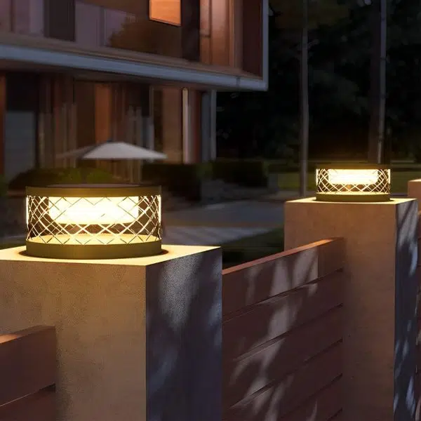 Round Creative Acrylic Waterproof Black Modern Solar Post Caps Lights - Image 4