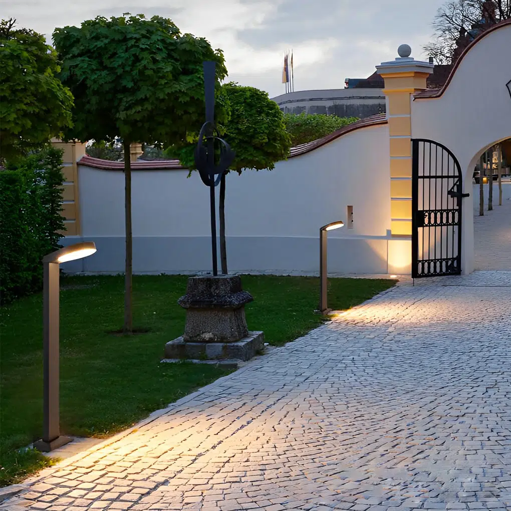 5-ce85b4d1-a07f-4214-87eb-e342af0b25d7.jpg Minimalist Aluminum Waterproof LED Black Modern Lawn Lamp Outdoor Lights - Image 1