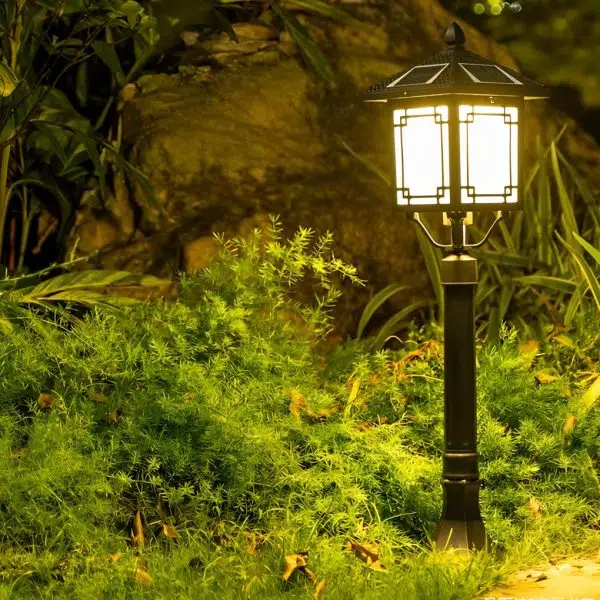 Ancient House Style Solar LED Post Light with 3-Step Dimming Durable Outdoor Lamp - Image 4