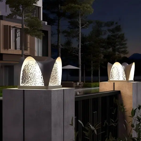 Creative Decor Waterproof IP65 LED Black Modern Solar Post Caps Lights - Image 4