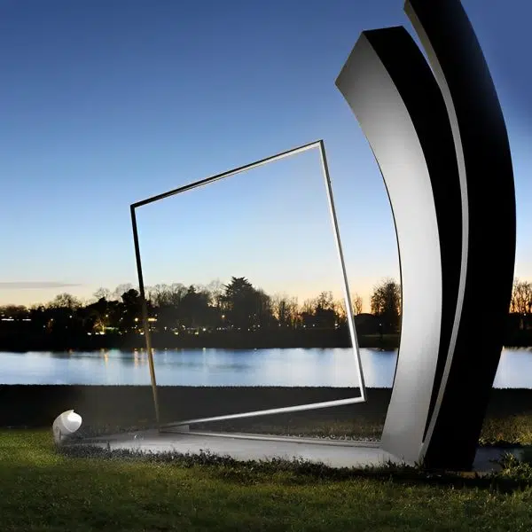 Modern Eggshell-shaped RGB Adjustable LED Outdoor Spotlight with Stake - Image 3