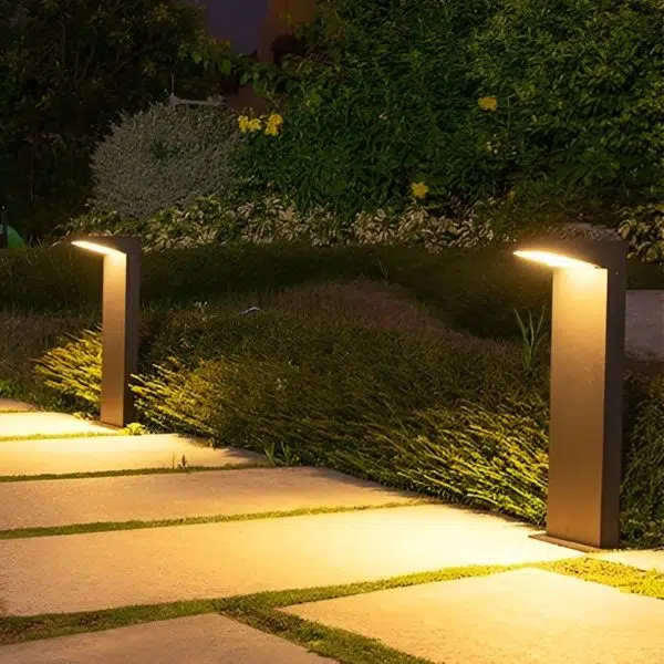 Low Voltage Solar Pathway Light 3W LED Outdoor Landscape Lighting - Image 4
