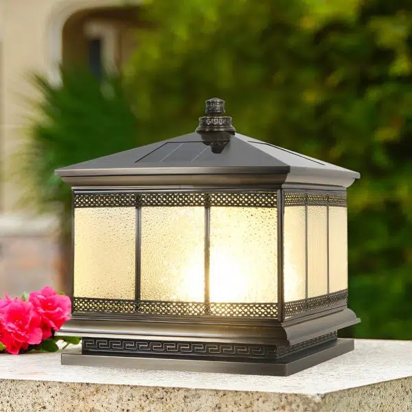 Intelligent Four Step Dimming Waterproof Retro Solar Fence Post Lights - Image 7