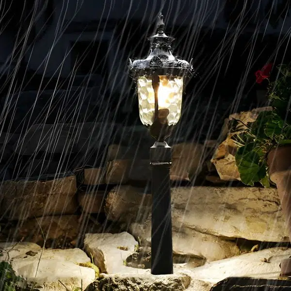 European-Style Waterproof Outdoor Lawn Lamp Elegant Pathway Lighting - Image 5