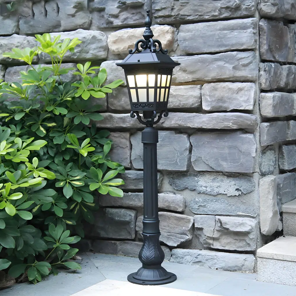 8-f1ccbfd7-61ce-4097-9c8c-1450df19459f.jpg Outdoor Waterproof Aluminum Glass LED European Style Lawn Lamp Pathway Lights - Image 1