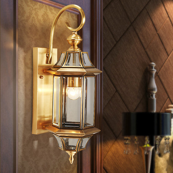 BS-Lighting-AM01660-4.jpg Traditional European Brass Glass Polygonal 1-Light Waterproof Wall Sconce Lamp For Bedroom Patio And Garden - Image 10