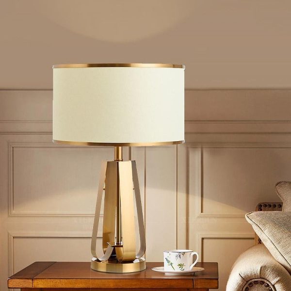 22 inch 1-Light Golden Faux Silk and Brass Geometric Table Lamp - Image 6