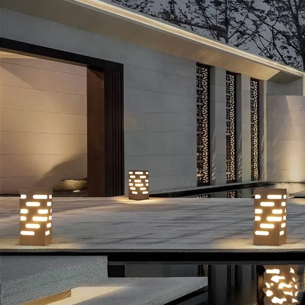 Modern Rectangular Outdoor Pillar Lights - Sleek and Durable - Image 4