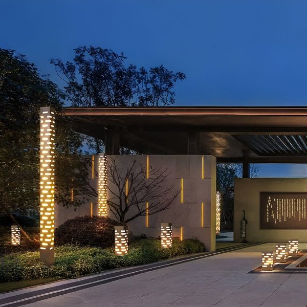 Modern Rectangular Outdoor Pillar Lights - Sleek and Durable - Image 5
