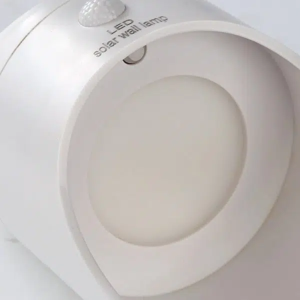 European Style Outdoor Solar LED Wall Lamp Eco-friendly Garden Lighting - Image 7