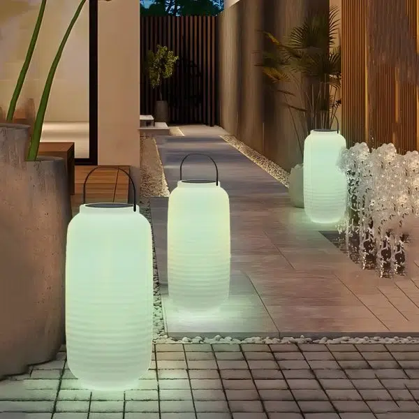 Portable LED RGB Outdoor Sound Lantern, USB/Solar - Image 3