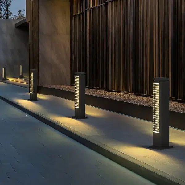 Sleek Stainless Steel LED Louvered Pathway Light Modern Waterproof Design - Image 4