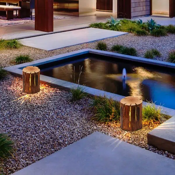 Resin Tree Stump Outdoor Light Rustic Decorative Garden Lawn LED Lamp - Image 4