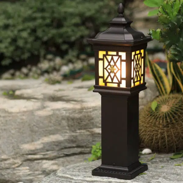 Traditional Chinese Waterproof Palace Roof Rectangular Pillar Aluminum Glass 1-Light Outdoor Lawn Landscape Light For Garden - Image 2