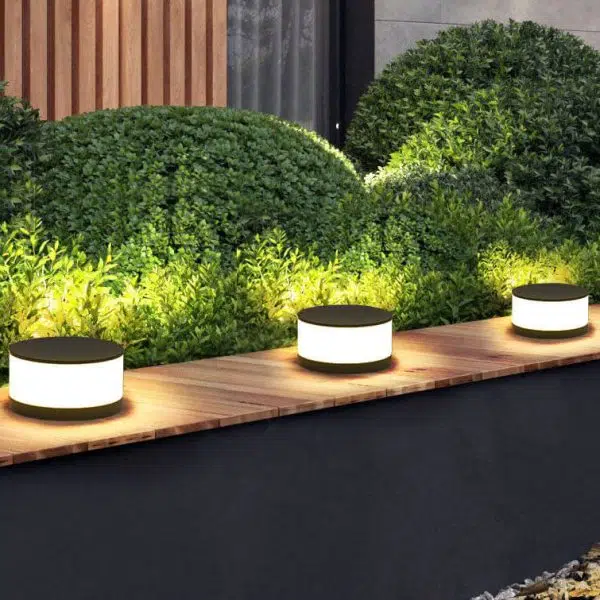 Solar Outdoor Round Column Post Head LED Waterproof Landscape Light - Image 2