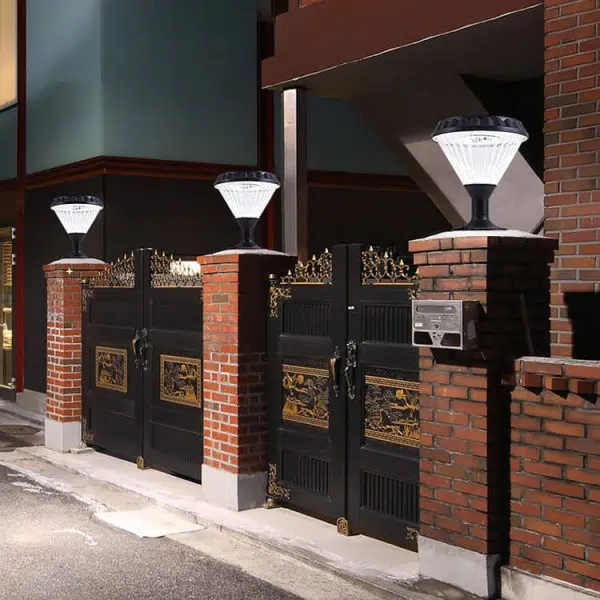 Modern Black Solar Die-Cast Aluminum Glass Outdoor Patio Waterproof Column Head Light - Image 2