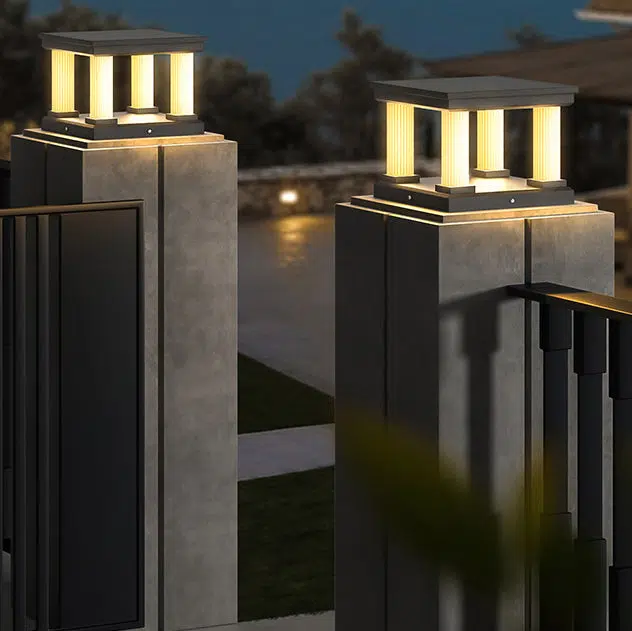 05-c7302d86-fbcc-4422-8a1a-0bcb10e4d5df.jpg Contemporary Industrial Stainless Steel Square Column LED Waterproof Solar Post Lamp For Outdoor Patio - Image 1