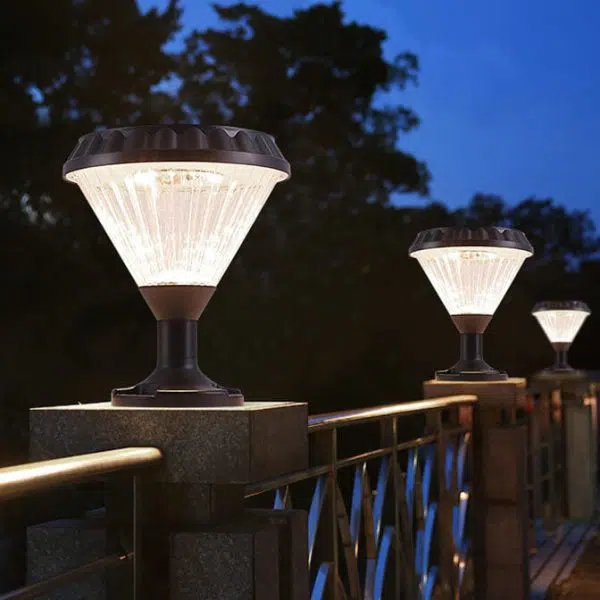 Modern Black Solar Die-Cast Aluminum Glass Outdoor Patio Waterproof Column Head Light - Image 4