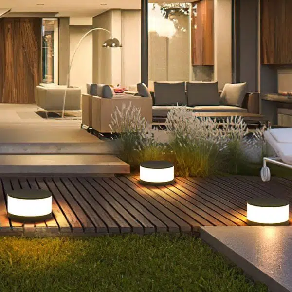 Solar Outdoor Round Column Post Head LED Waterproof Landscape Light - Image 3