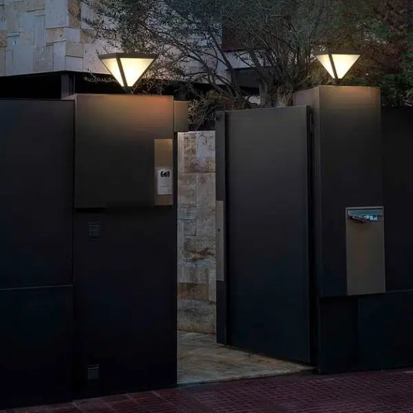 Simple Triangle LED Solar Outdoor Waterproof Lawn Fence Lamp - Image 12