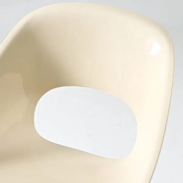 Contemporary Creative Square Hollow Out Backrest PP Metal Dining Chair For Dining Room - Image 5