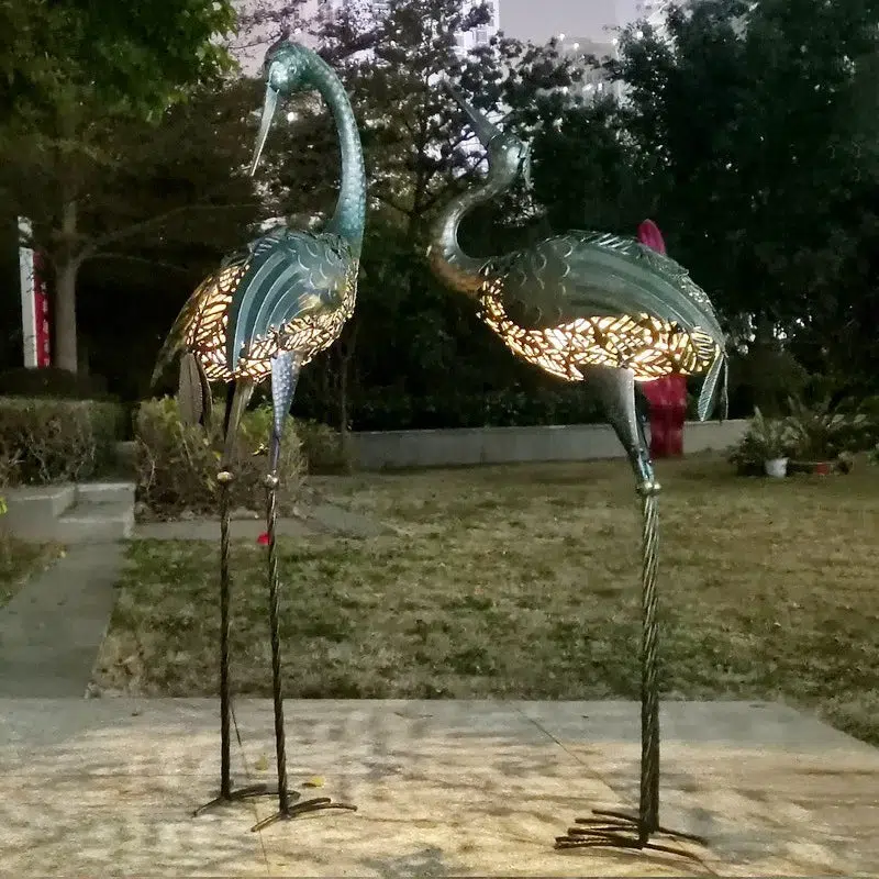 12-ca8c7a5c-7554-4fc1-8e5d-f43a62ce566c.jpg Contemporary Creative Iron Animal Crane LED Solar Waterproof Lawn Landscape Light For Outdoor Patio - Image 1