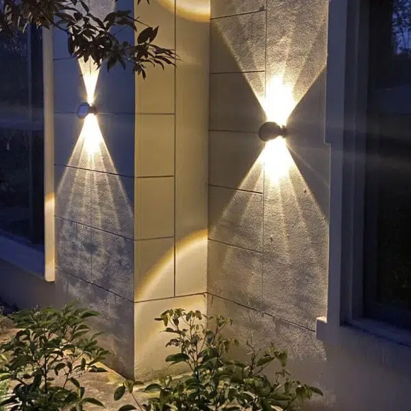 Modern Round Tempered Glass Waterproof Solar LED Outdoor Garden Wall Sconce Lamp - Image 14