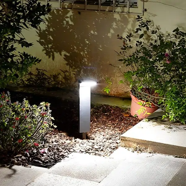 Eco-Friendly Smart LED Outdoor Lawn Lamp Solar Path Lighting with Auto On/Off - Image 3