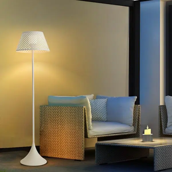 1-light Mesh Outdoor Floor Lamp - Image 2