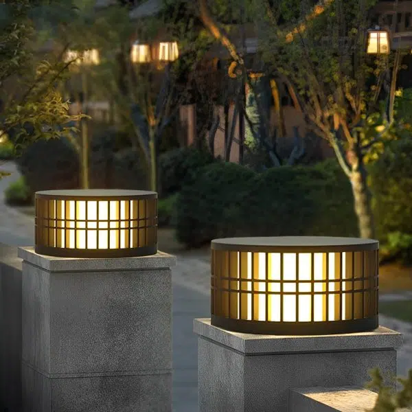 Round Creative Waterproof LED Black Modern Solar Fence Post Lights - Image 2