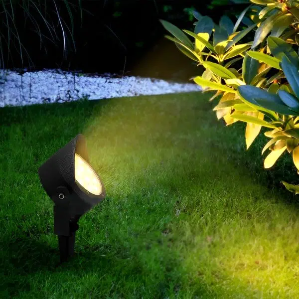 Adjustable Waterproof LED Anti-slip Black Modern Outdoor Spotlights - Image 4