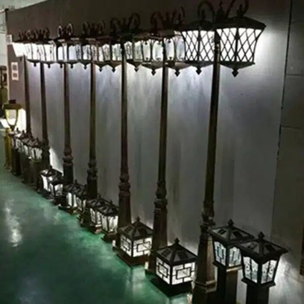 Traditional European Waterproof Aluminum Glass Lantern-Style 2/3-Light Outdoor Light Landscape Lighting For Garden & Outdoor Patio - Image 19