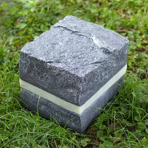Contemporary Creative Solar Waterproof Resin Glass Fiber Simulated Stone Stripe Cube LED Outdoor Light Landscape Lighting For Garden - Image 10