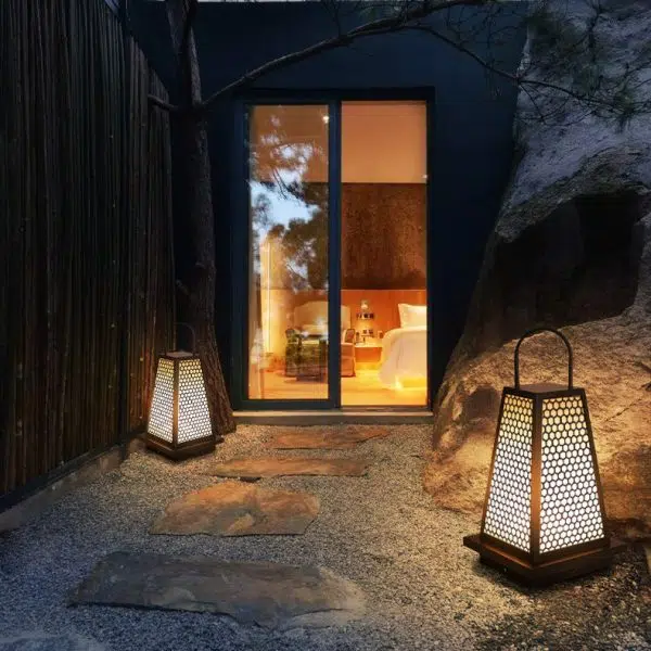 Traditional Japanese Solar Waterproof Stainless Steel Acrylic Trapezoidal Honeycombed Lantern LED Outdoor Light Landscape Lighting For Garden - Image 5