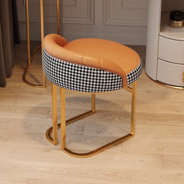 Contemporary Nordic PU Leather & Iron Curved Round Vanity Stool For Bedroom And Living Room - Image 2