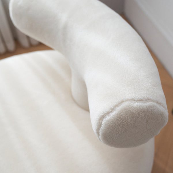 Contemporary Creative Lambswool Solid Wood Curved Round Kids Accent Chair With Backrest For Living Room - Image 6