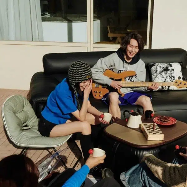 Contemporary Nordic Curved Leather Upholstered Portable Folding Accent Chair Backrest For Living Room - Image 13