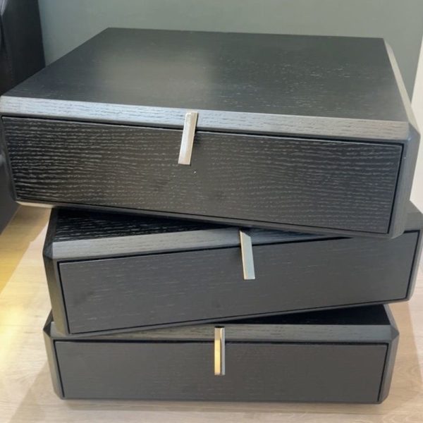 Contemporary Luxury Rectangular Solid Wood Nightstand 3-Drawer For Bedroom - Image 7