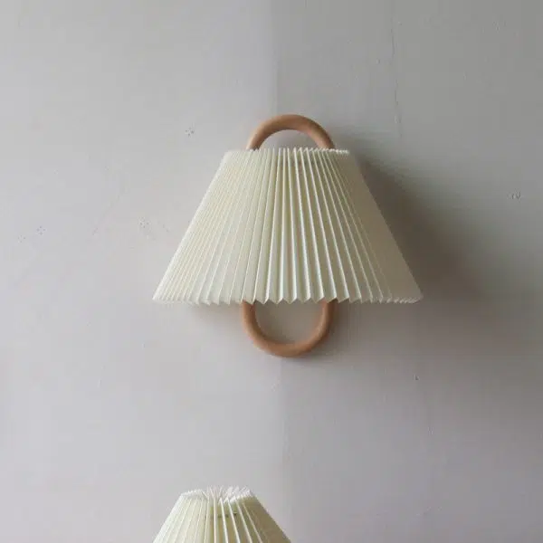 Modern Original Solid Wood Pleated Semi-Circle 1-Light Wall Sconce Lamp - Image 2