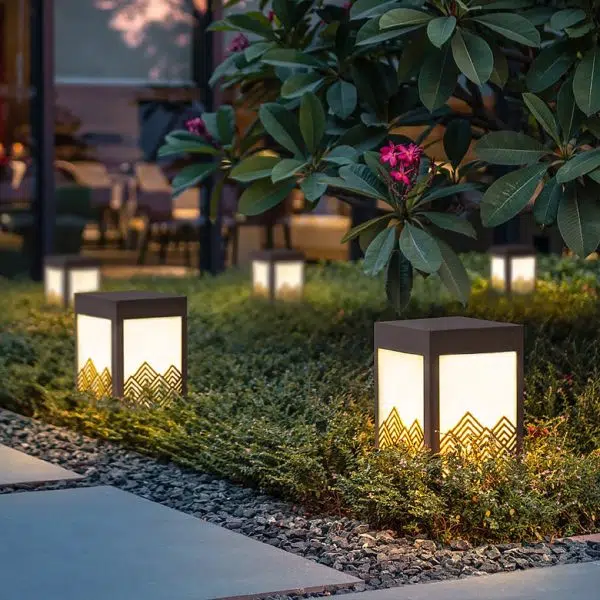 Classical Hollowed Pattern Landscape Decorative Lighting Waterproof Lawn Lamp for Outdoor - Image 4