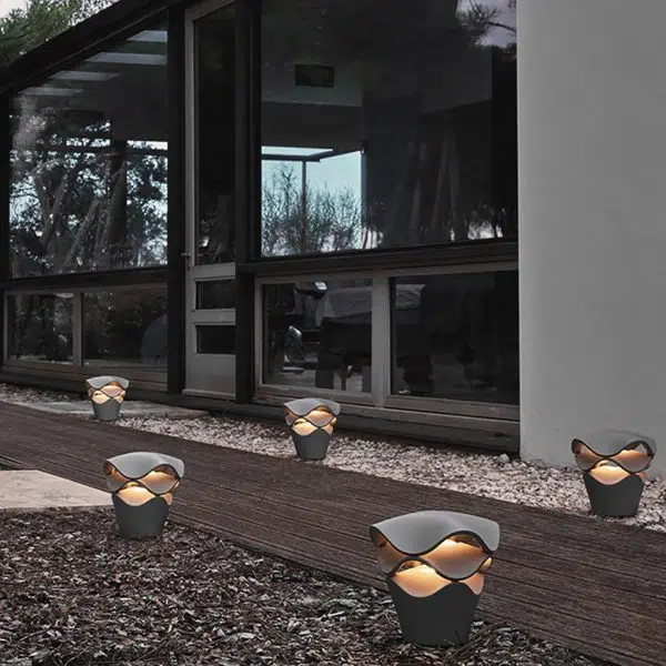 Multi-Functional Layered Design Outdoor Lights Waterproof LED Landscape Lighting - Image 5