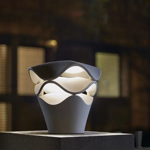 Multi-Functional Layered Design Outdoor Lights Waterproof LED Landscape Lighting - Image 6