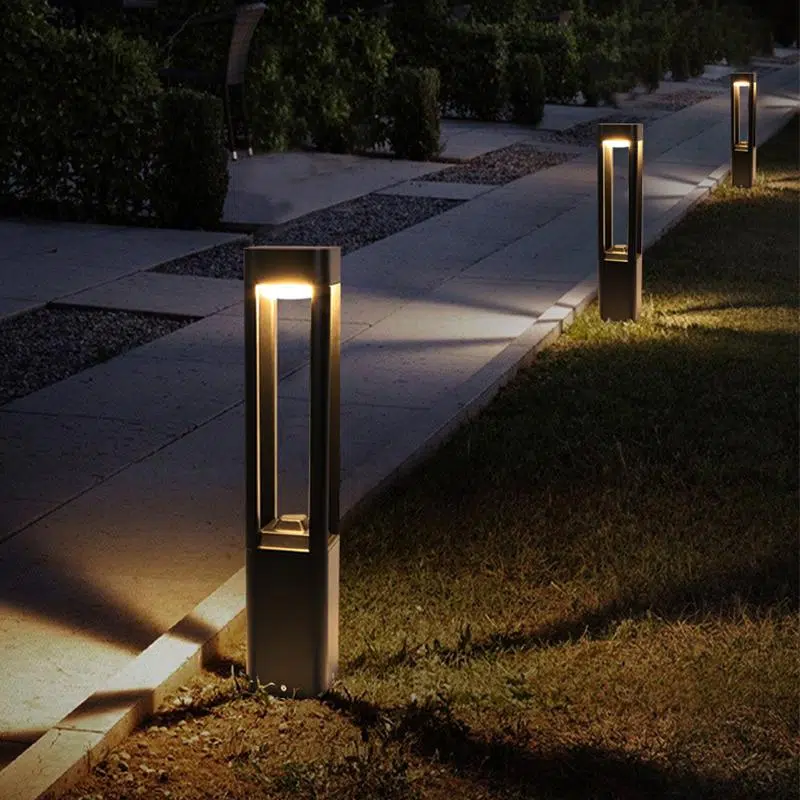item-1-99ad55f0-244c-438a-9ee1-bca3284326cc-564301.jpg Quadruple-Sided Aluminum LED Path Lights Open Design for Optimal Illumination - Image 1